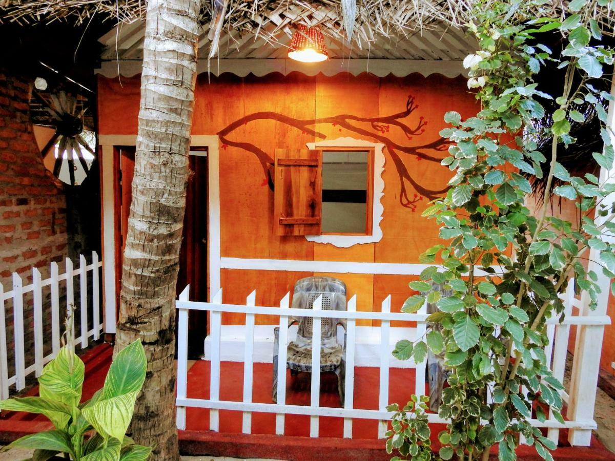 آروغام Cresent Bay Beach Hotel المظهر الخارجي الصورة