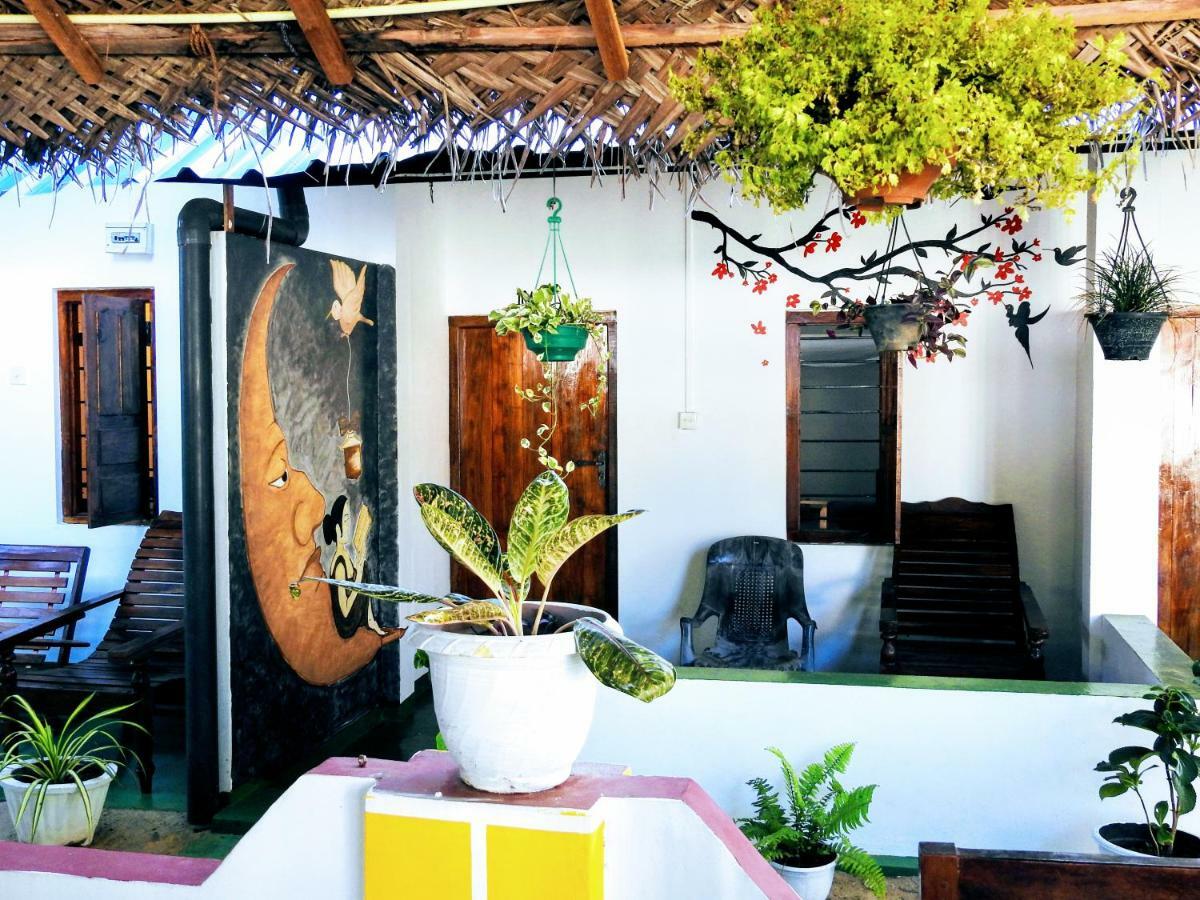 آروغام Cresent Bay Beach Hotel المظهر الخارجي الصورة