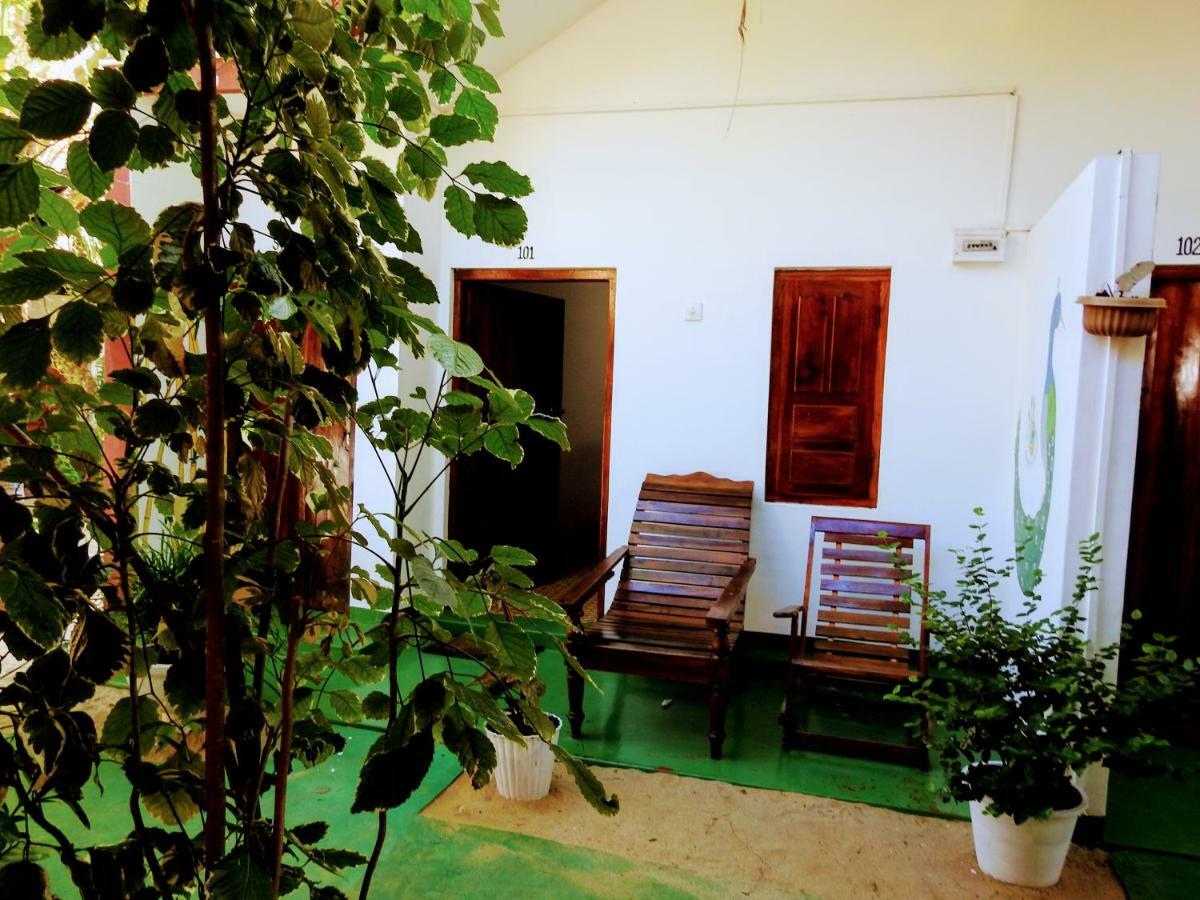 آروغام Cresent Bay Beach Hotel المظهر الخارجي الصورة